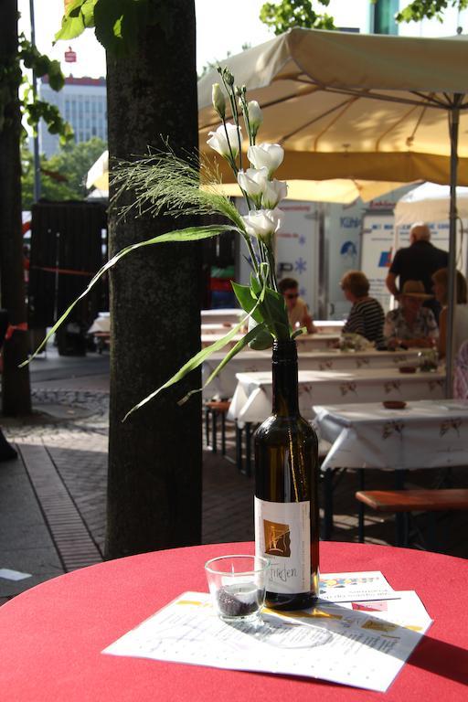 Hotel Gastehaus Und Weingut Bernd Frieden Nittel Exterior foto