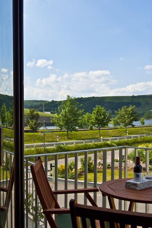 Hotel Gastehaus Und Weingut Bernd Frieden Nittel Habitación foto