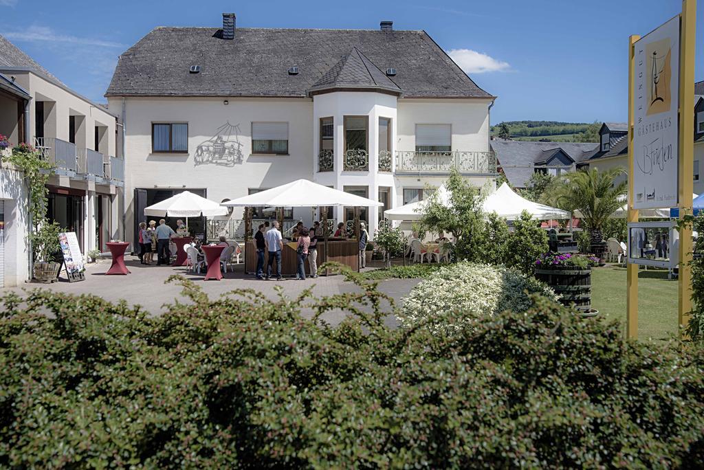 Hotel Gastehaus Und Weingut Bernd Frieden Nittel Exterior foto